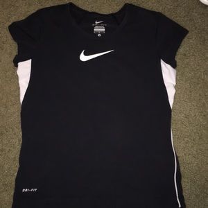 Girls Nike T-shirt